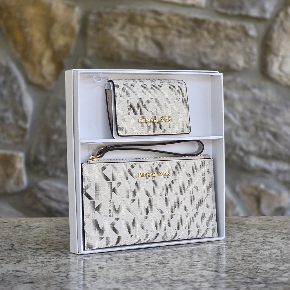 Michael Kors Jet Set Logo Small Giftbox Set